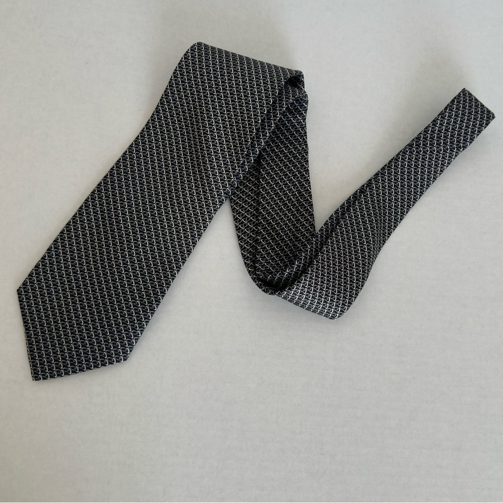 Christian Dior Men’s Silk Tie Black and white Pattern - Picture 3 of 15